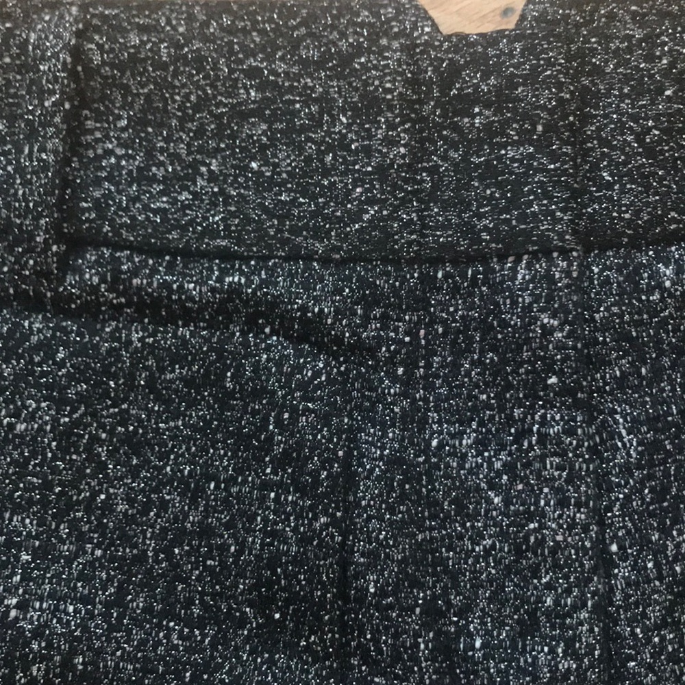 BCBG Bruna metallic shorts - Picture 3 of 6